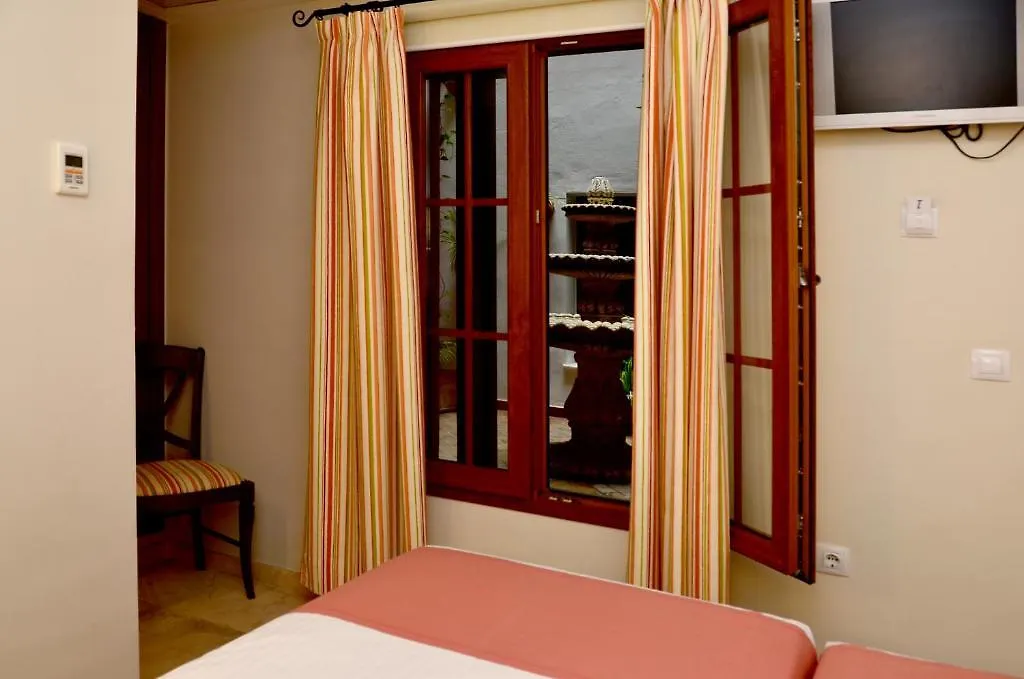 Guest house Hostal Al-Andalus Conil De La Frontera